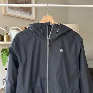 Mountain Hardwear Men's Dark Grey Raincoat